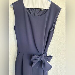 Sleeveless Navy Bow-Accent Jumper